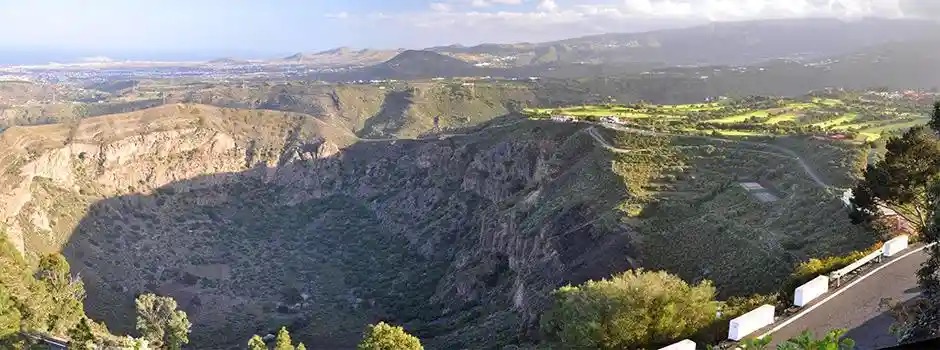 Parois volcaniques et fond de la Caldera de Bandama